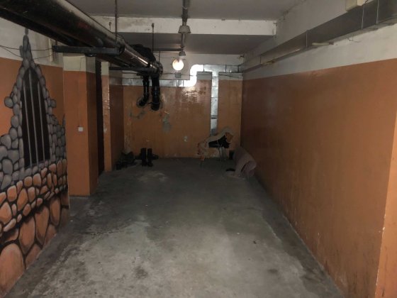 Оренда паркомісця, вул. Кудрявський Узвіз 3-А (район Львівської площі)