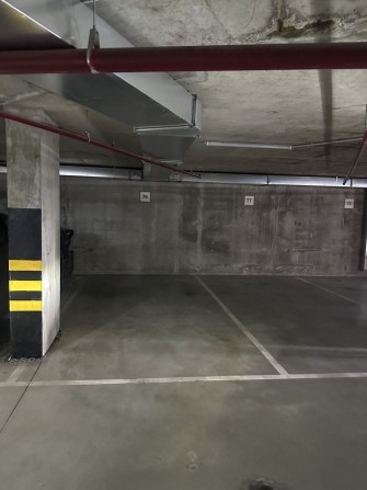 Паркомісце прсп. Червоної Калини 35в - фото 1