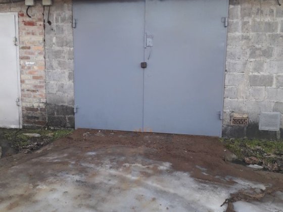 Гараж на два авто.40 Кв.м.Теплий, сухий. Довгостроково.