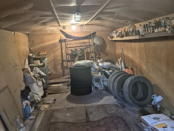 Здам гараж, вул. Гайова (Солом'янський р-н), охорона,

світло