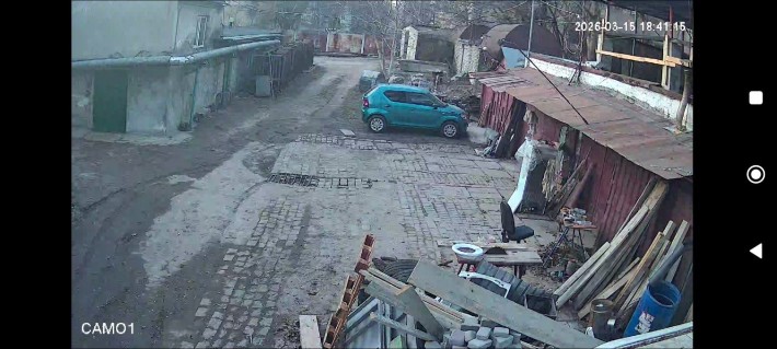 Паркомісце з зарядною станцією на вул. Липова Алея - фото 1