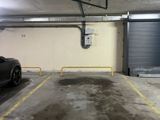 Оренда паркомісця,Срібнокільська 1