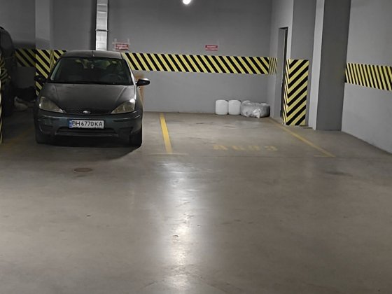 СДАМ паркинг в 45 ЖЕМЧУЖИНЕ на Каманина