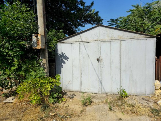 Продам или сдам металлический гараж (кооператив "Таврия")