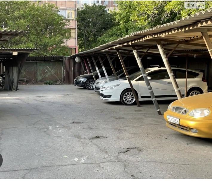 Место на стоянке Глушко1/1 район бювета - фото 1