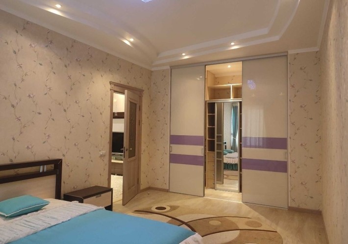 Сдам 3х комн квартиру в Центре Харькова м.Ярослава Мудрого в новострое - фото 1