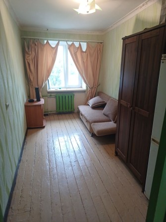 Сдам Гостінку(кухня,ванна,туалет,-загальні на 6 кімнат)м.23 Серпня - фото 1