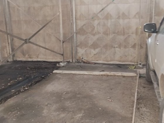 Парковка, р-н магазина "Командор"