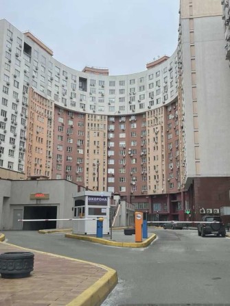 Паркомісце в оренду Ернста 16, ЖК Перлина Кадетського Гаю - фото 1