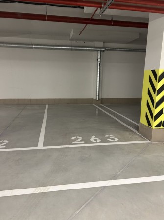 Паркомісце 4 сезона - фото 1