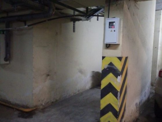 Місце під мотоцикл/велосипед у підземному паркінгу. Оренда. м. Позняки