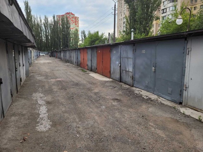 Аренда гаража, г.Киев, ул. И.Дзюбы, 3А, кооператив, охрана, - фото 1