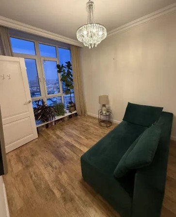 Продаж 2-к квартири  вул. Академіка Писаржевського 8 - фото 1