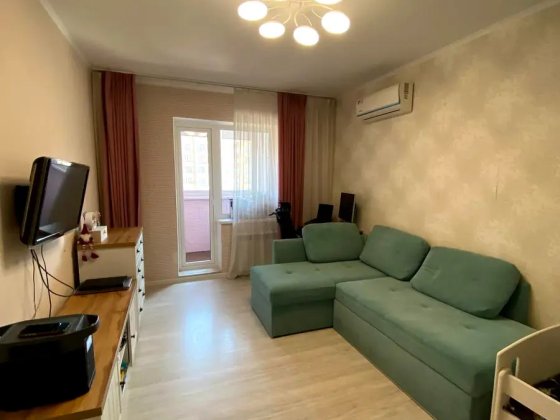 Продається 1-к квартиру 40м2 на Академіка Сахарова вул. 44, Селище Котовського Одеса