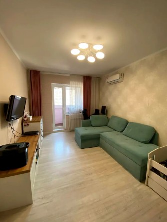 Продається 1-к квартиру 40м2 на Академіка Сахарова вул. 44, Селище Котовського - фото 1