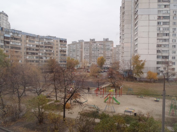 Продаж 3-к квартири вул. Каштанова, 8 - фото 1