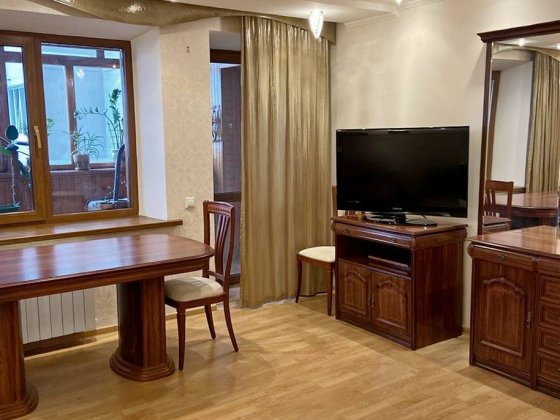 Продаж 3к квартири вул. Братства тарасівців 12/37 Харківський масив Дніпровський район Лівий берег. Киев