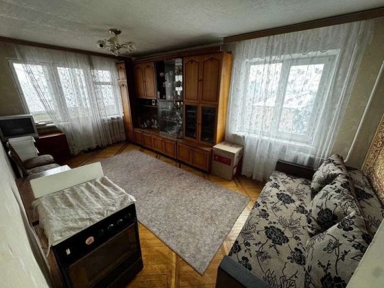 Продаж 3-к квартири просп. Відрадний 38 Киев