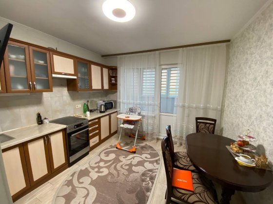 Продам однокімнатну  квартиру з ремонтом, вул. Климентія Квітки (Макаренка) 1а. ДВРЗ, Лівий берег. Киев