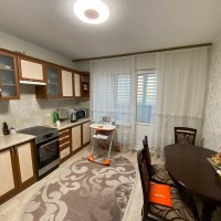 Продам однокімнатну  квартиру з ремонтом, вул. Климентія Квітки (Макаренка) 1а. ДВРЗ, Лівий берег. Киев