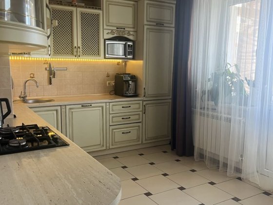 Уютная квартира с гаражем возле дома! Заезжай и живи-идеальный вариант