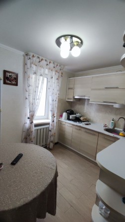 Продам 2 ком кв. ул. Победы - фото 1