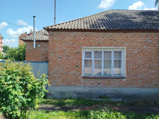 Продам двокімнатну квартиру частину будинку Ахтырка