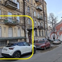 ОРЕНДА: Фасад 56 м² у «царському» будинку (Центр) Киев