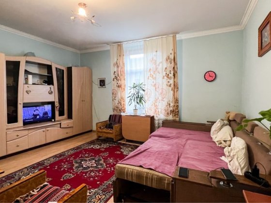 Продається простора 2- кім квартира у м. Бориславі Борислав