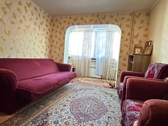 Продам 2кв. Л/б 3мкр., возле соснового леса 26000$ Кам'янське