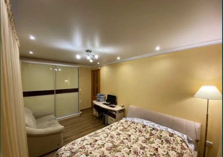 Шикарная 2-х комн. сталинка с АО/Газ. Сертификат - фото 1