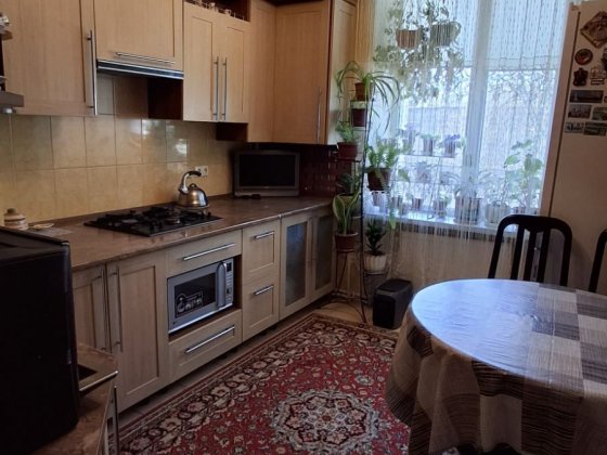 Продам 2 комнатную с АГО, возможно по сертификату! Кам'янське