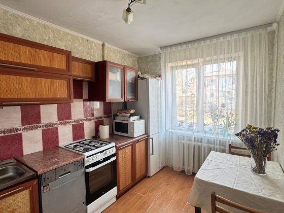 Продам 1кім квартиру Володимир