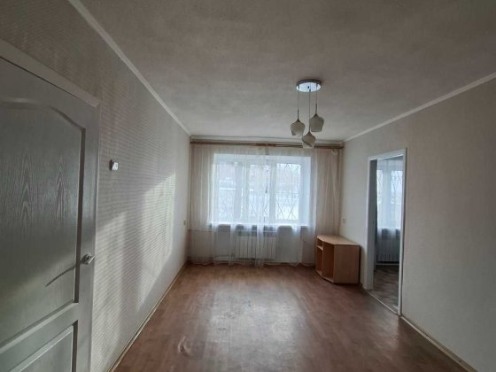 Продам двокімнатну квартиру в рн-ні автовокзалу Каменское