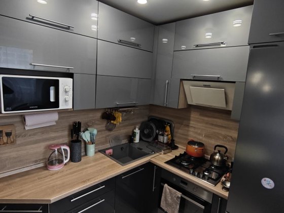 Продаж. Трикімнатна квартира. Лівий берег