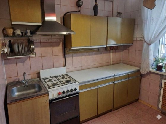 Продаж просторої 1-к кв. в самому центрі міста, проспект Шевченко 9а Вышгород