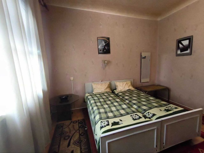 ПРОДАМ 2-КІМН. на пр. Т. Шевченка (центр міста, червона лінія)  (ю) - фото 1