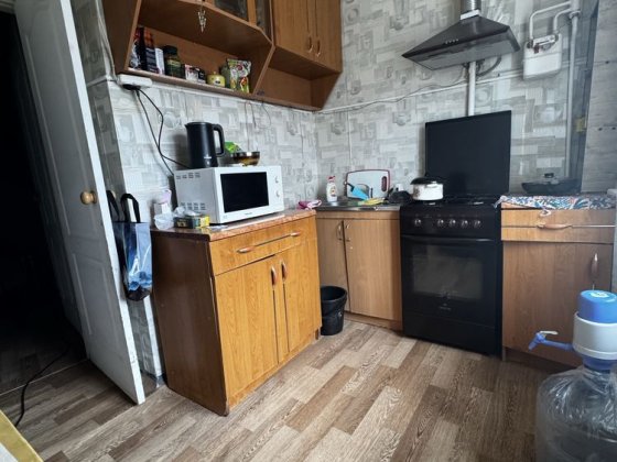 Продам 3х. ком. Каменское (р-н Украины )2 эт. Кирпичный дом Кам'янське