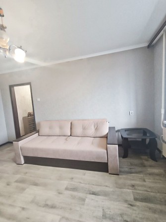 Продаж комфортної 2к, на ЛБ, 9мкр. , Є- Відновлення , меблі/техніка - фото 1