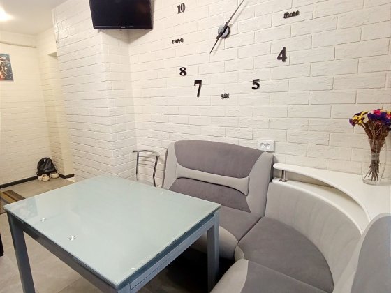 Продаж 4-к Квартири.  Ремонт. Меблі. Каменское