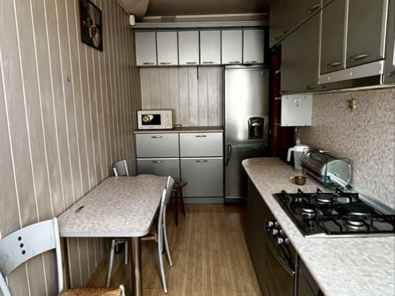 Продажа 3 комн квартира Центр Шевченко АР