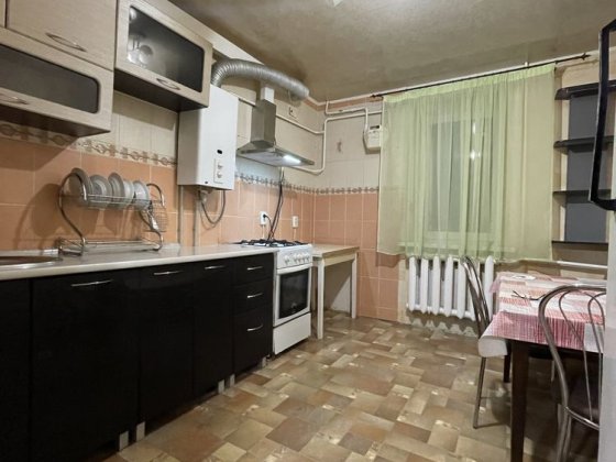 Продам 3 кімнатну  квартиру Глухов