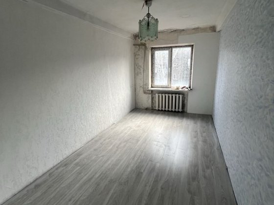 Євідновлення Продаж 3х кімнатной квартири Матросово