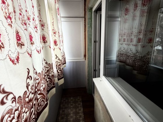 Продам квартиру на грушеского Кам'янське