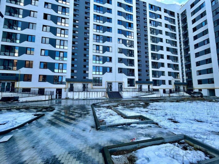 Двокімнатна квартира в смт Гостомель,  поруч з парком Щасливий. - фото 1