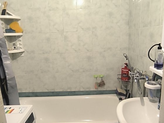 Не угловая!  ГАЗ !  3/5 эт . Садовая,10 Б . СЕРТИФИКАТ+++ Дергачі