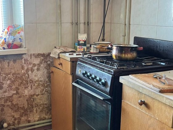 Продам 2-кімнатну квартиру з автономним опаленням на Лівому березі Кам'янське