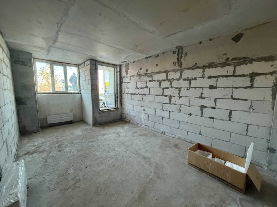 Продаж 1 кімн квартири з власним двориком. Мінімальне оформлення Гостомель