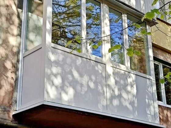 Продам 3 кім.кв. 2 поверх Площ 55 кв.м. Центр Нові МПО Торг Кам'янське