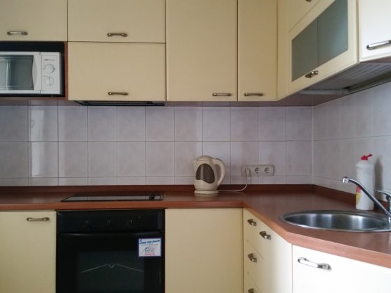 Продається 4-кімнатна квартира на Ревуцького,13, Дарниця Київ